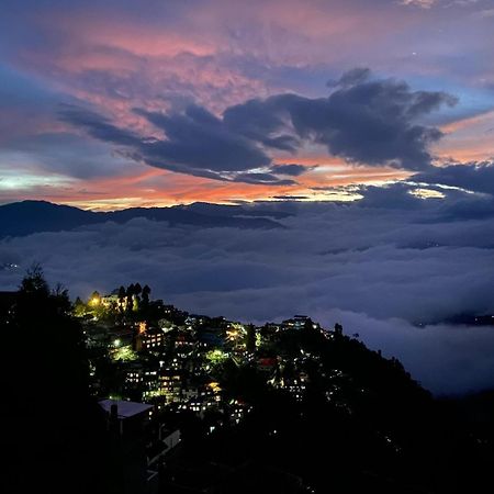 Norbu'S Homestay Дарджилинг Экстерьер фото