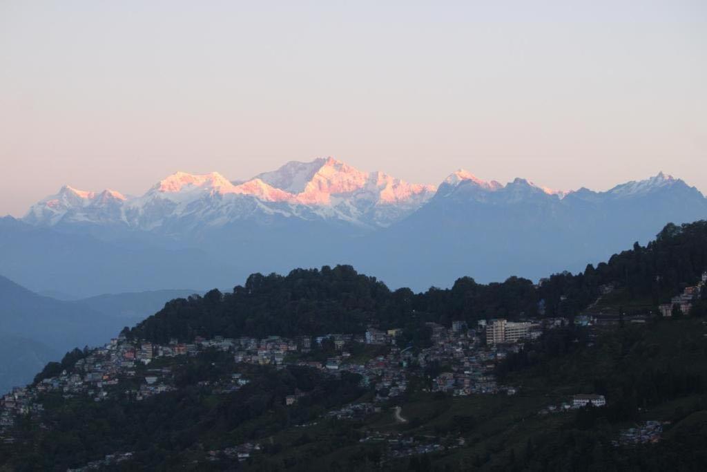 Norbu'S Homestay Дарджилинг Экстерьер фото