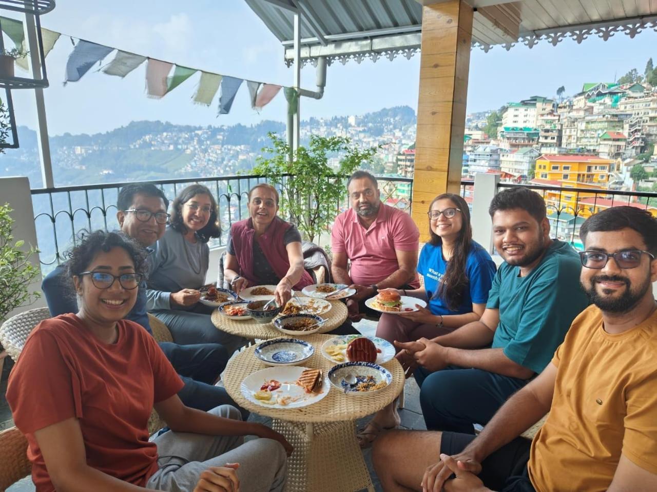 Norbu'S Homestay Дарджилинг Экстерьер фото